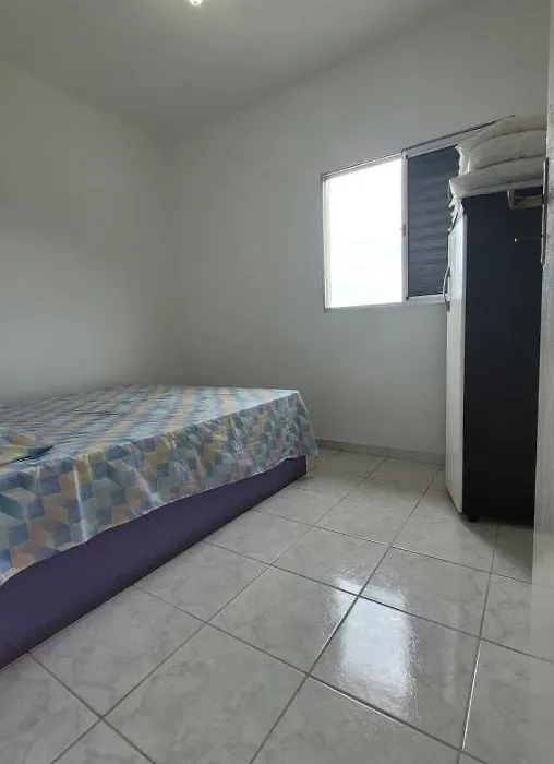 Apartamento Ubatuba com Piscina-1